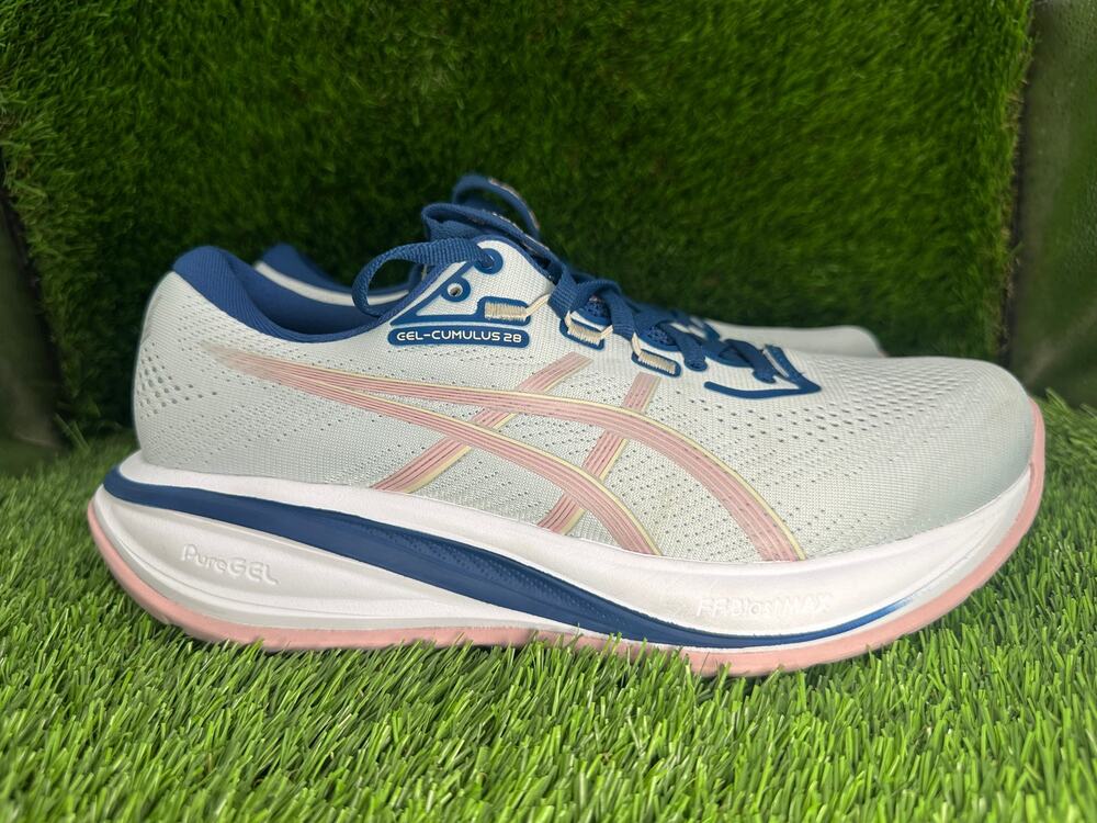 Asics Gel-Cumulus 28 1012C096 Athletic Sneaker Women's 9.5 White Mesh Sports Gym